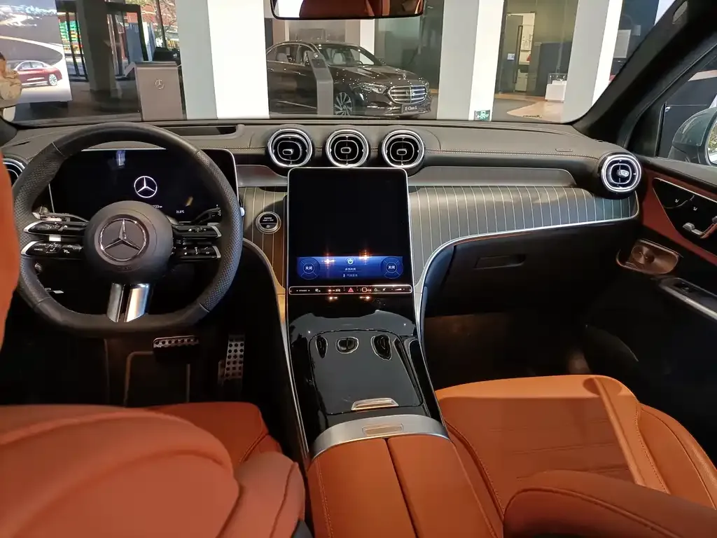 Mercedes-Benz GLC 2024 из CN, фото 5