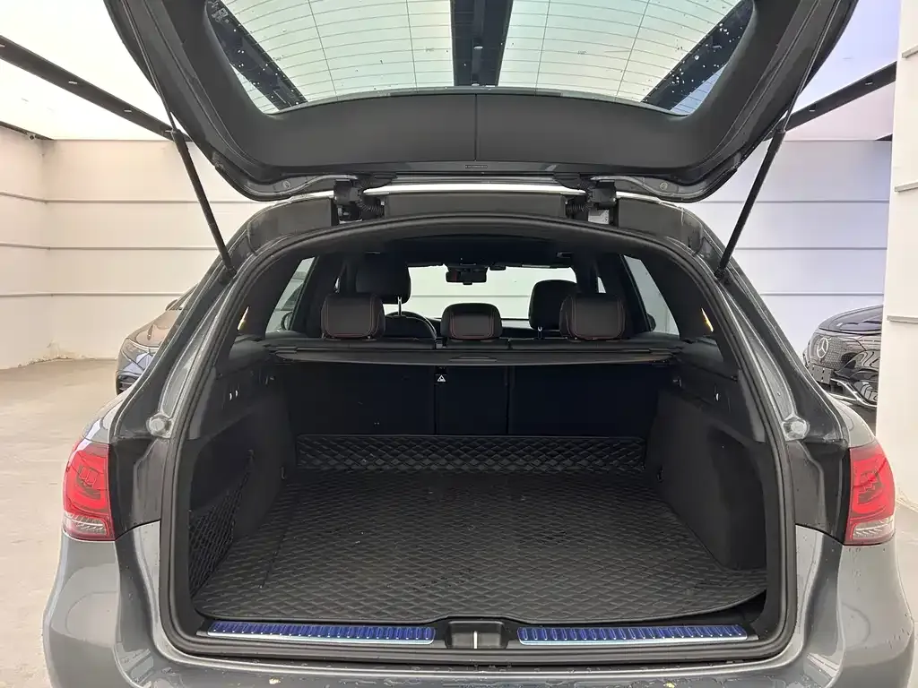 Mercedes-Benz GLC AMG — фото 7