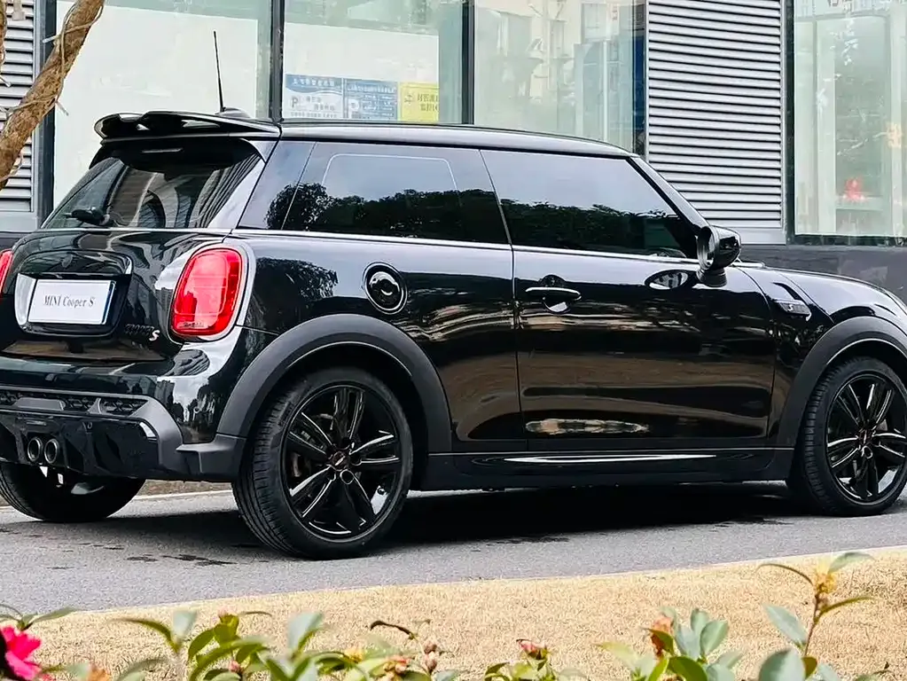 MINI Cooper (3-door) 2022 из CN, фото 3