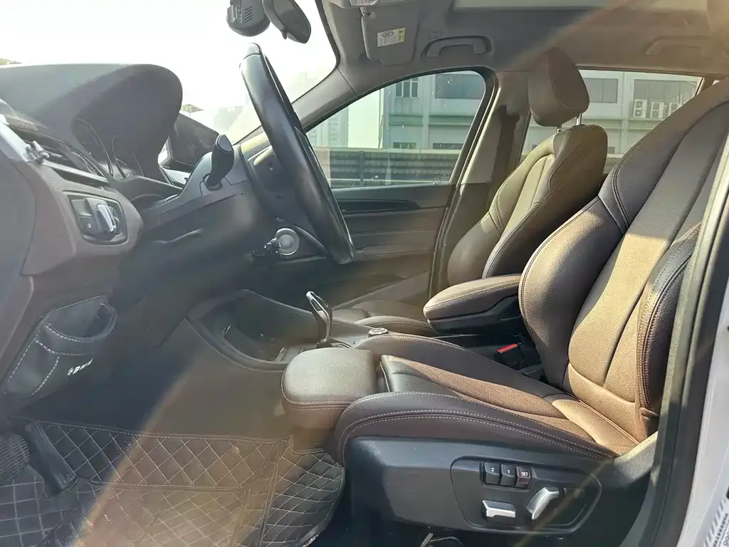BMW X1 2021 из CN, фото 5