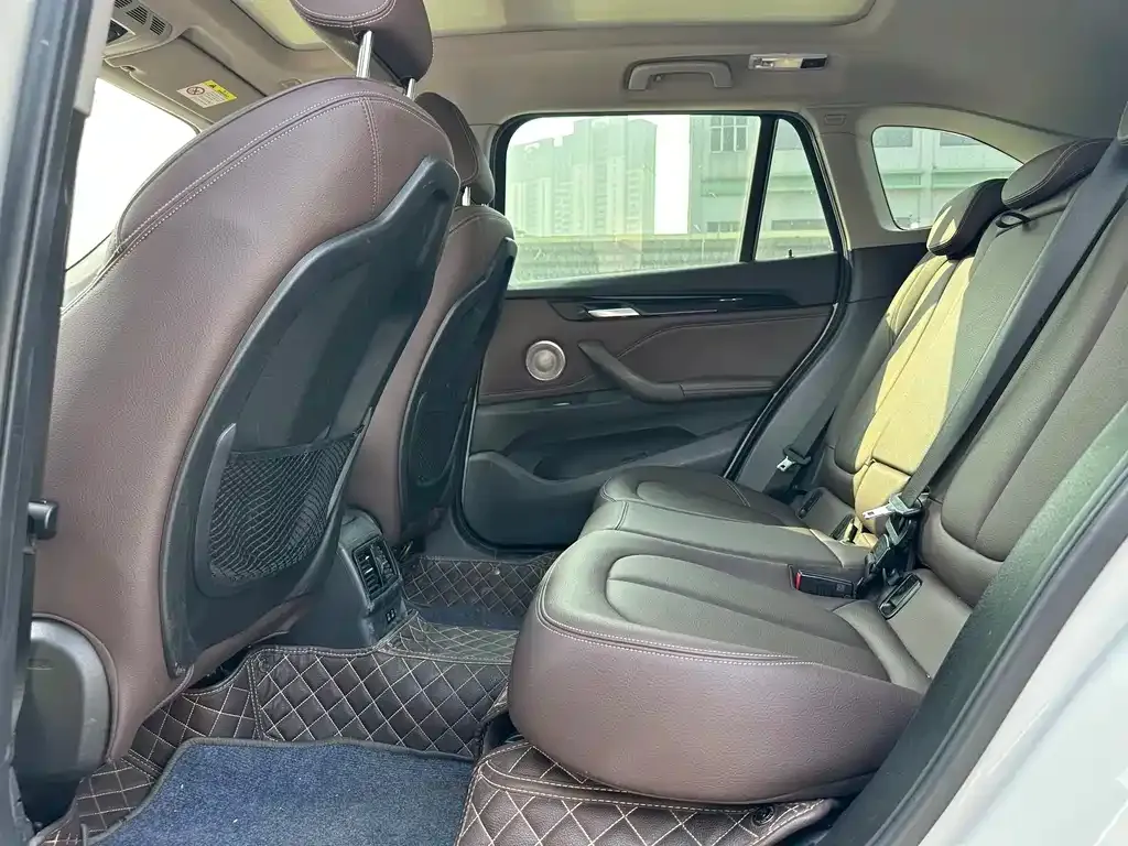 BMW X1 2021 из CN, фото 2