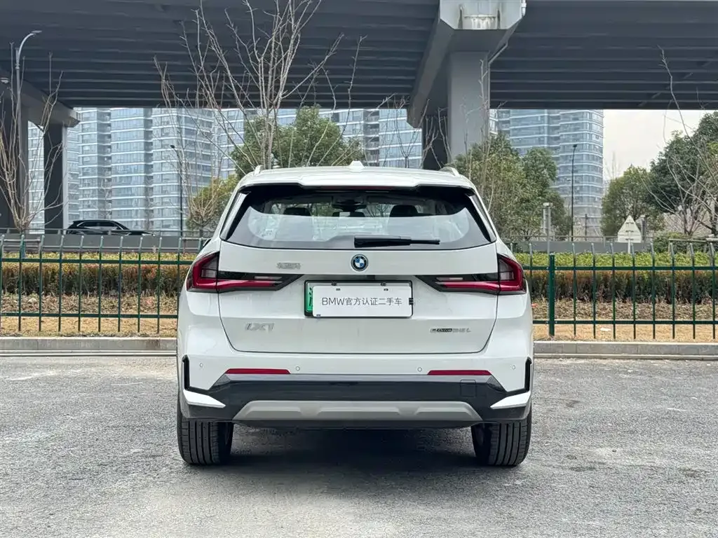 BMW iX1 2025 из CN, фото 7