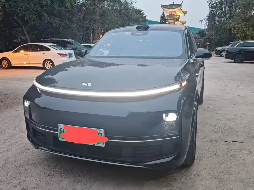 Li Auto L8 2024 из CN, фото 1