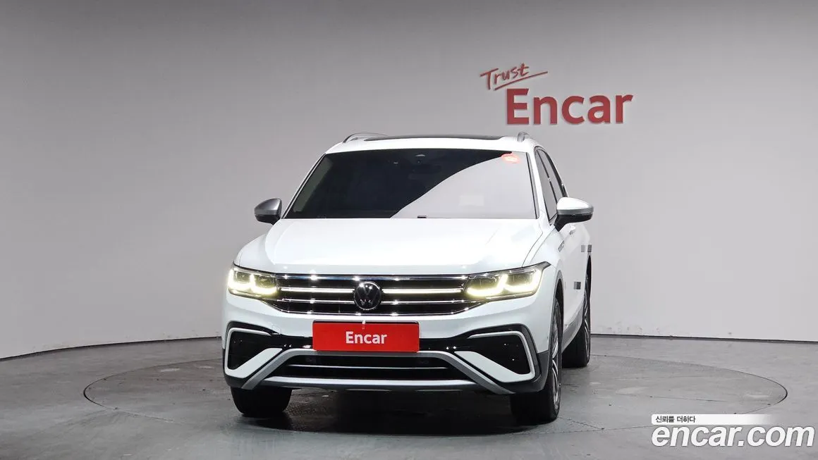 Volkswagen Tiguan — фото 4