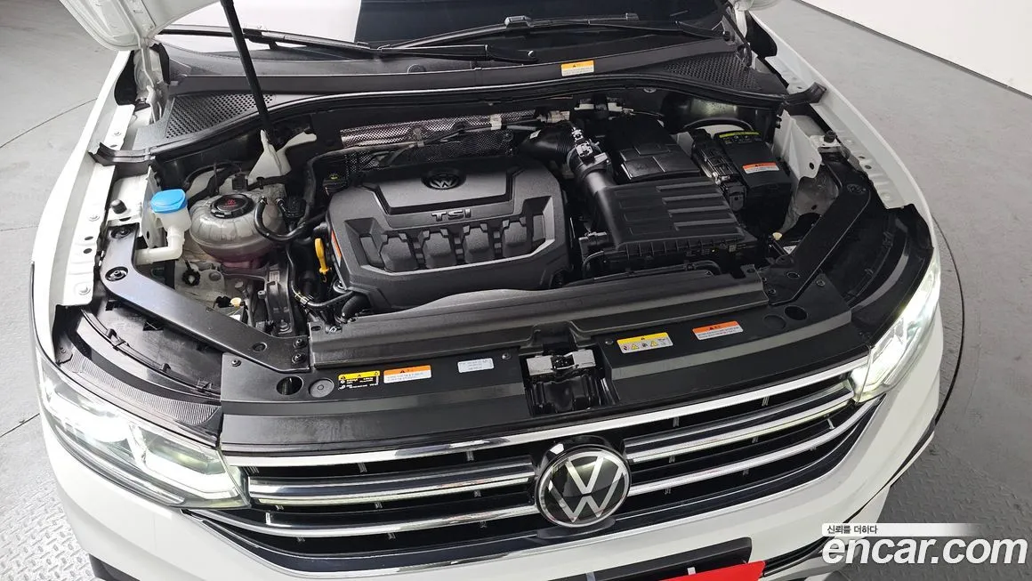 Volkswagen Tiguan — фото 2