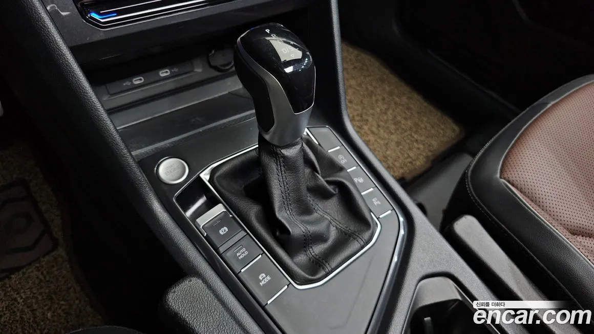 Volkswagen Tiguan — фото 9