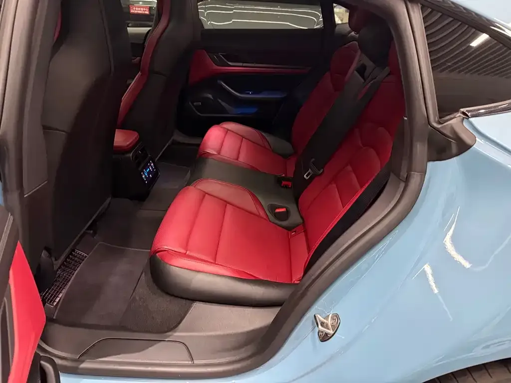 Porsche Taycan 2024 из CN, фото 2