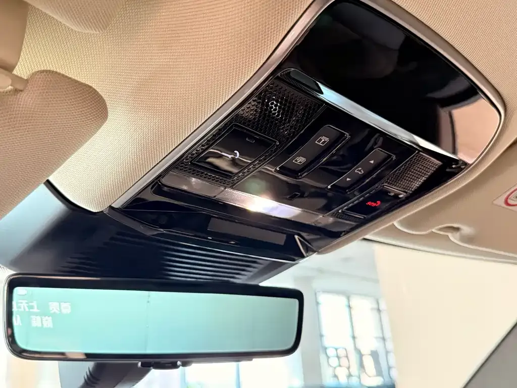 Land Rover Range Rover 2025 из CN, фото 9