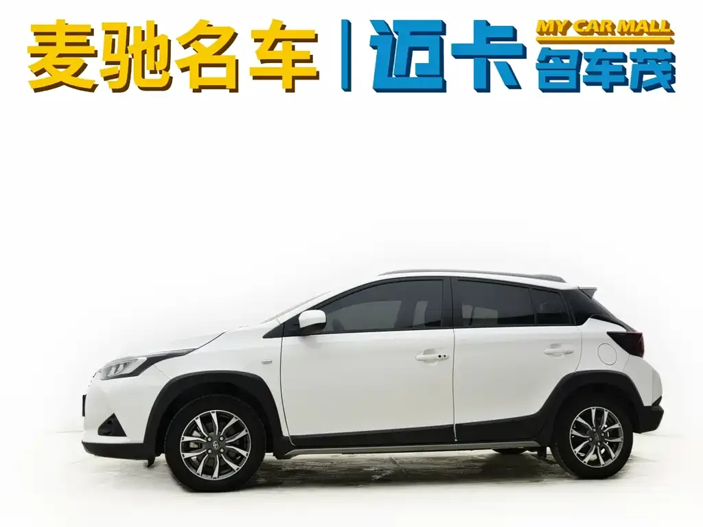 Toyota Yaris L — фото 5