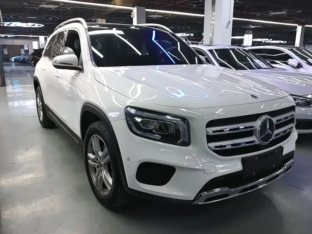 Mercedes-Benz GLB — фото 4
