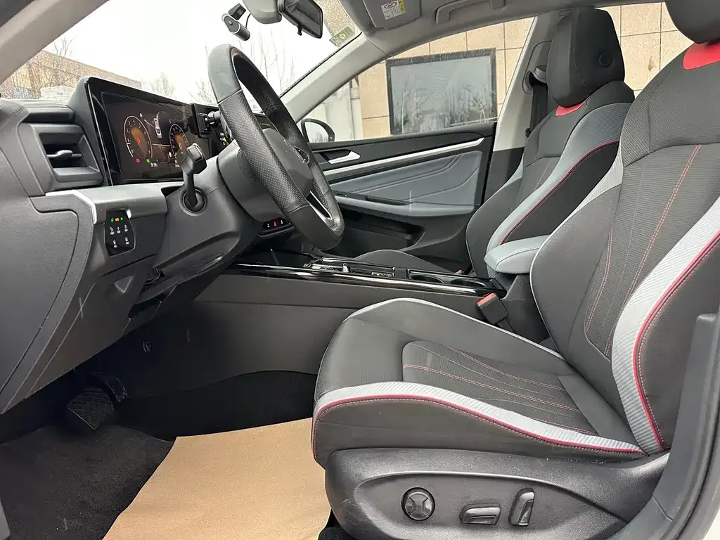 Volkswagen Lamando 2023 из CN, фото 7