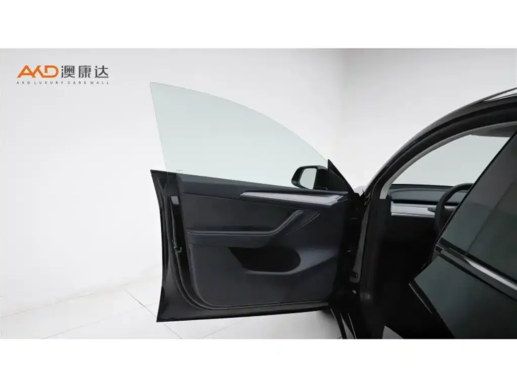 Tesla Model Y 2024 из CN, фото 10