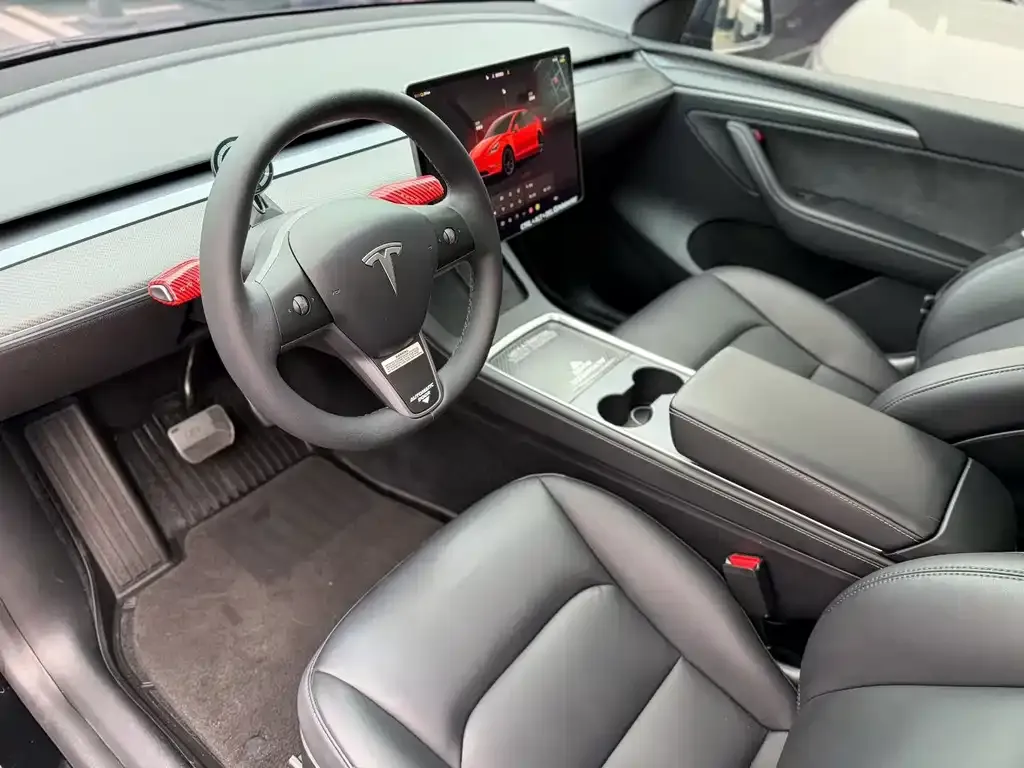 Tesla Model Y 2023 из CN, фото 6