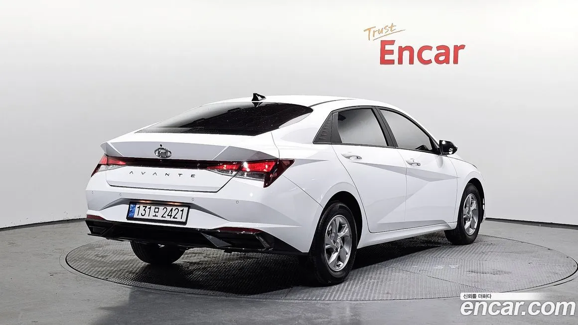 Hyundai AVANTE 2021 из KR, фото 2