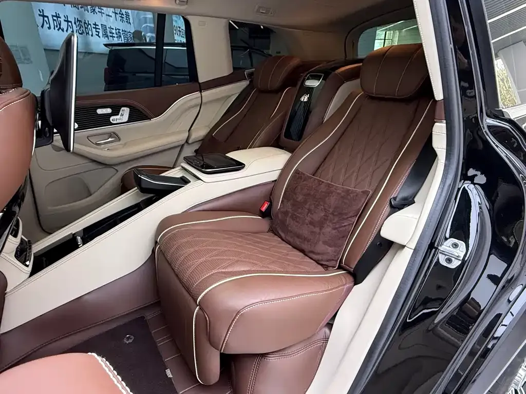 Mercedes-Benz GLS 2024 из CN, фото 7