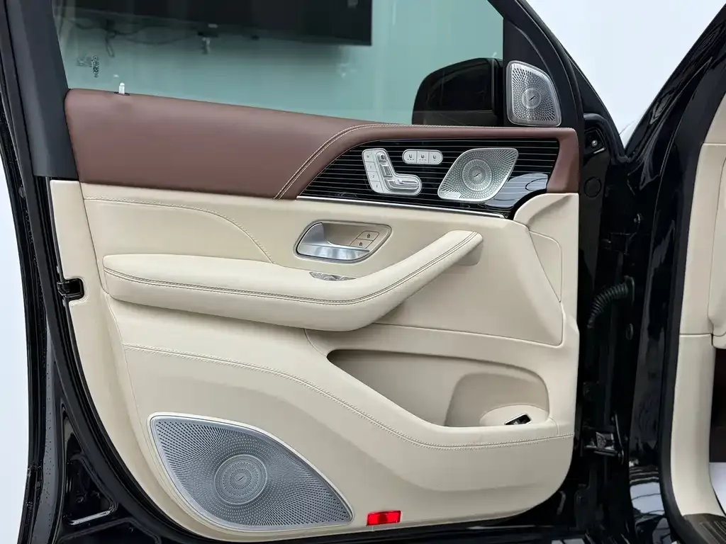 Mercedes-Benz GLS 2024 из CN, фото 4