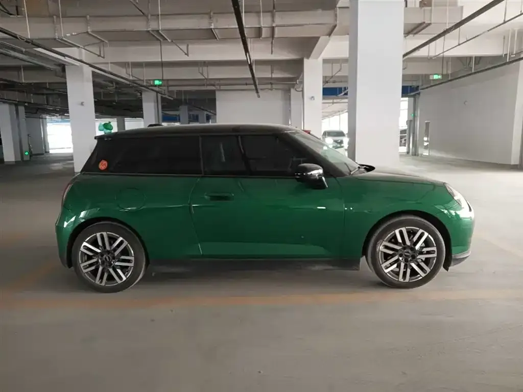 MINI Cooper EV 2024 из CN, фото 6
