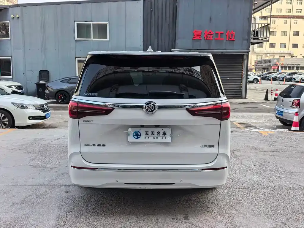 Buick GL8 2021 из CN, фото 8