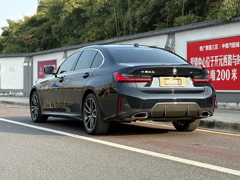 BMW 3 Series 2023 из CN, фото 10