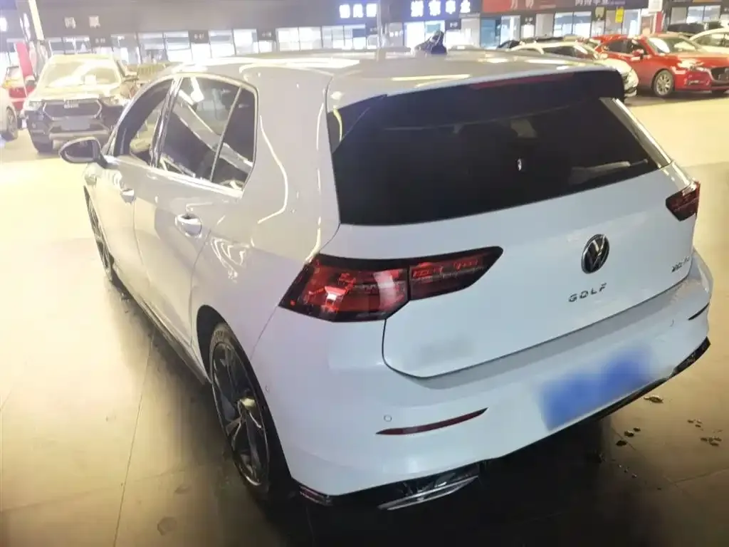 Volkswagen Golf 2022 из CN, фото 9