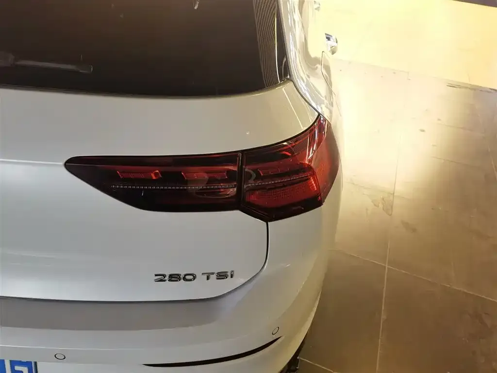 Volkswagen Golf 2022 из CN, фото 4
