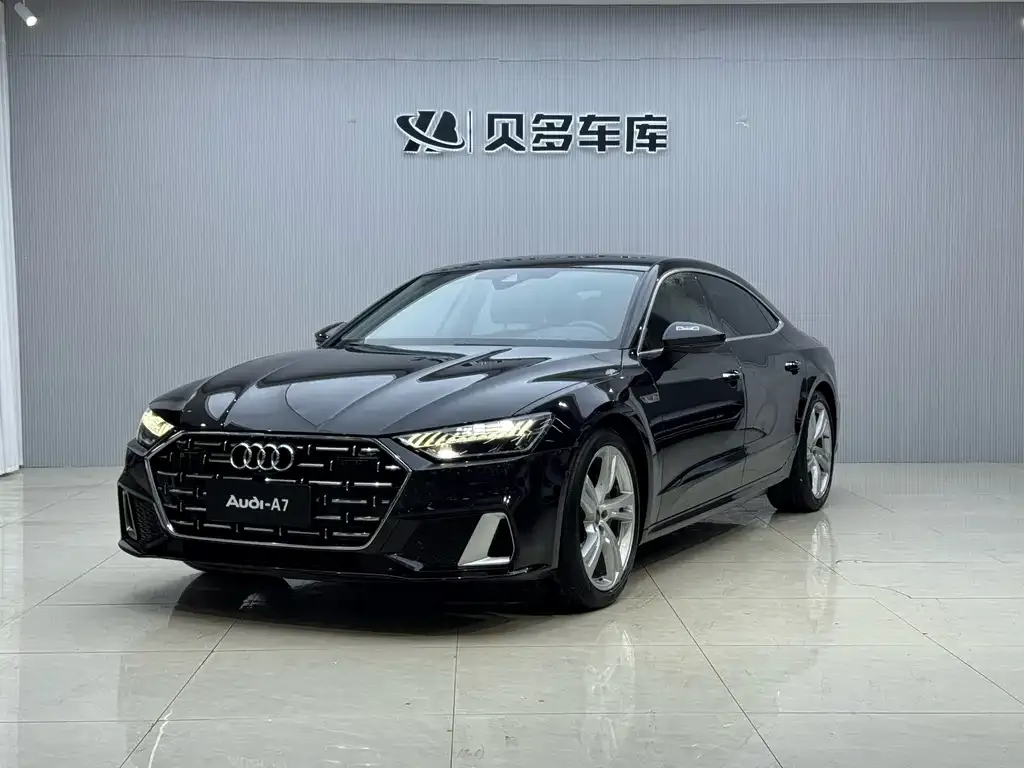 Audi A7L 2023 из CN, фото 1