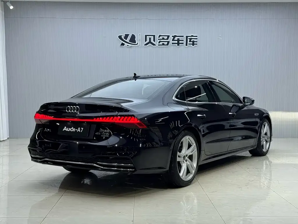 Audi A7L 2023 из CN, фото 7