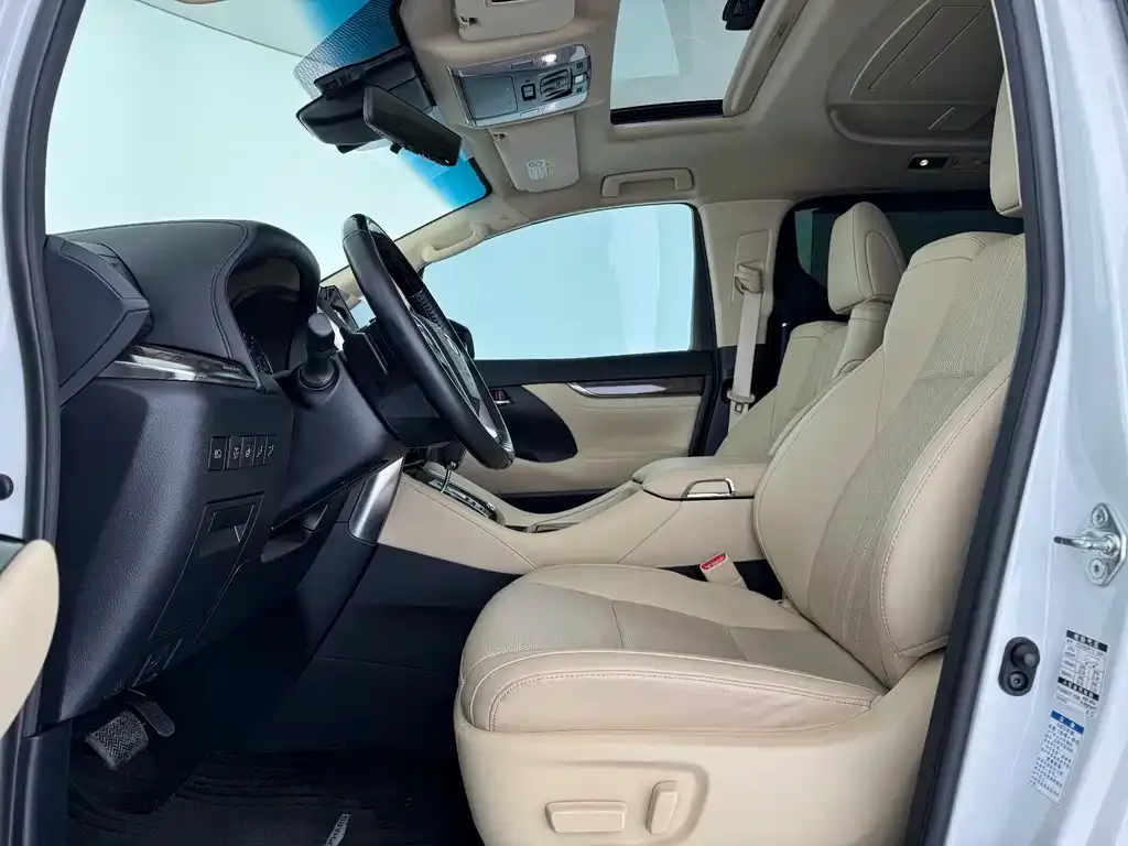 Toyota Alphard 2022 из CN, фото 9