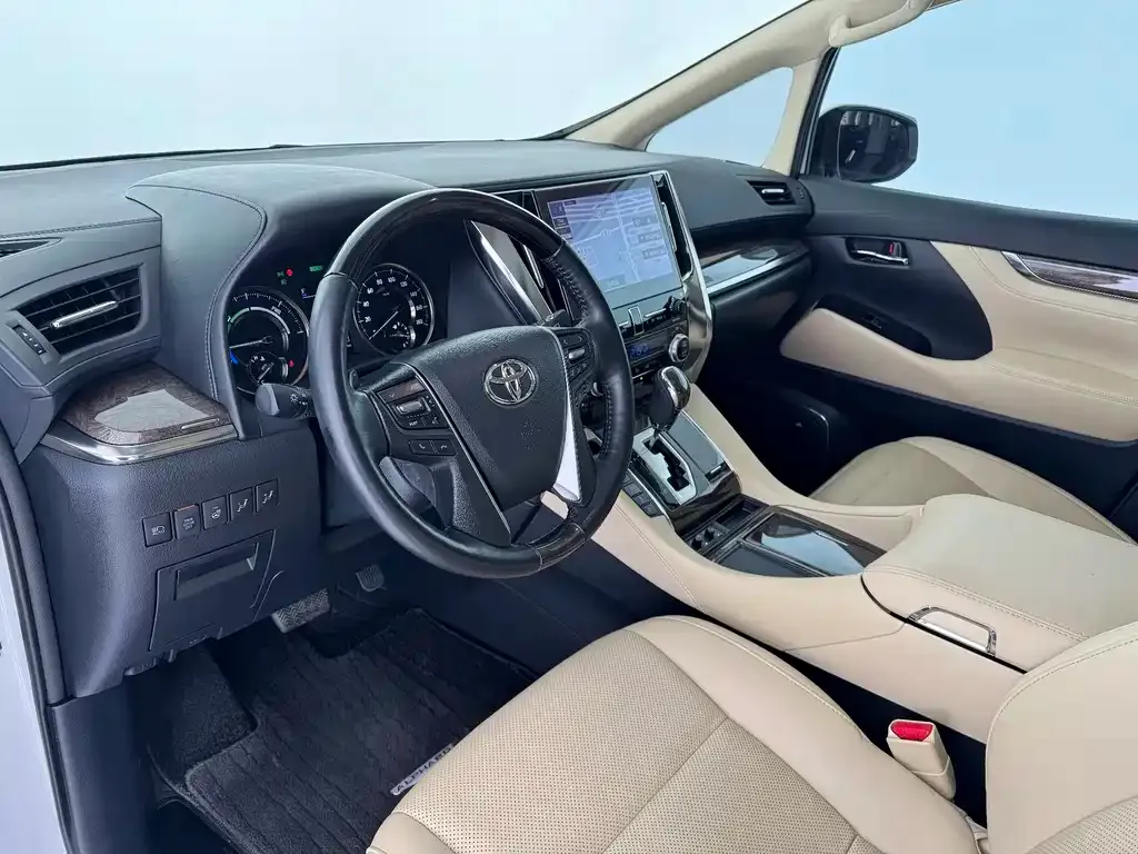 Toyota Alphard 2022 из CN, фото 8