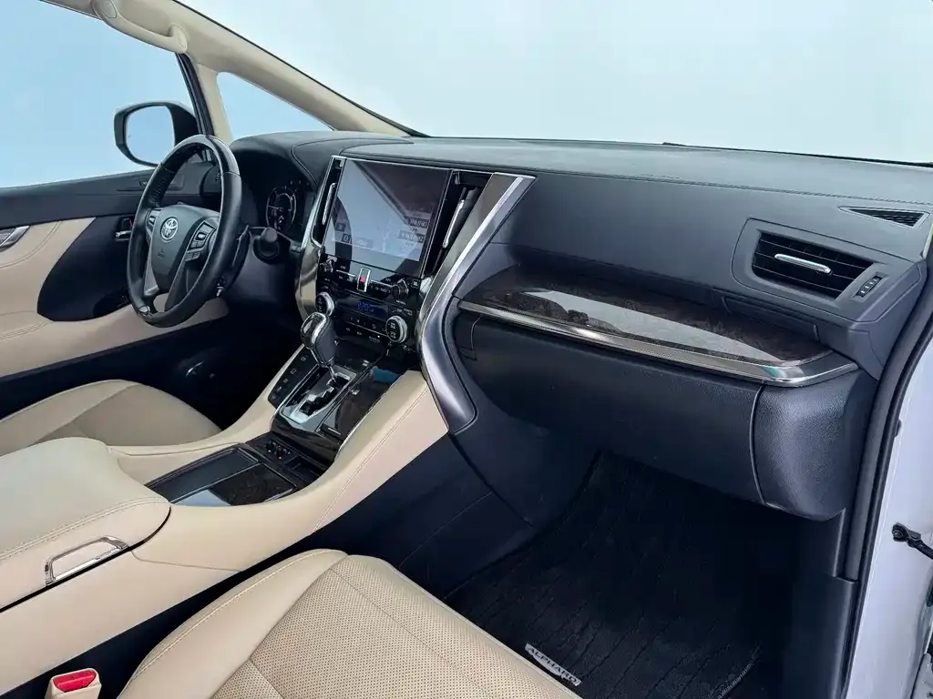 Toyota Alphard 2022 из CN, фото 4