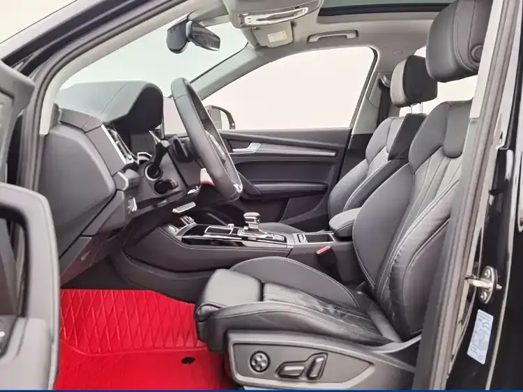 Audi Q5L 2023 из CN, фото 4