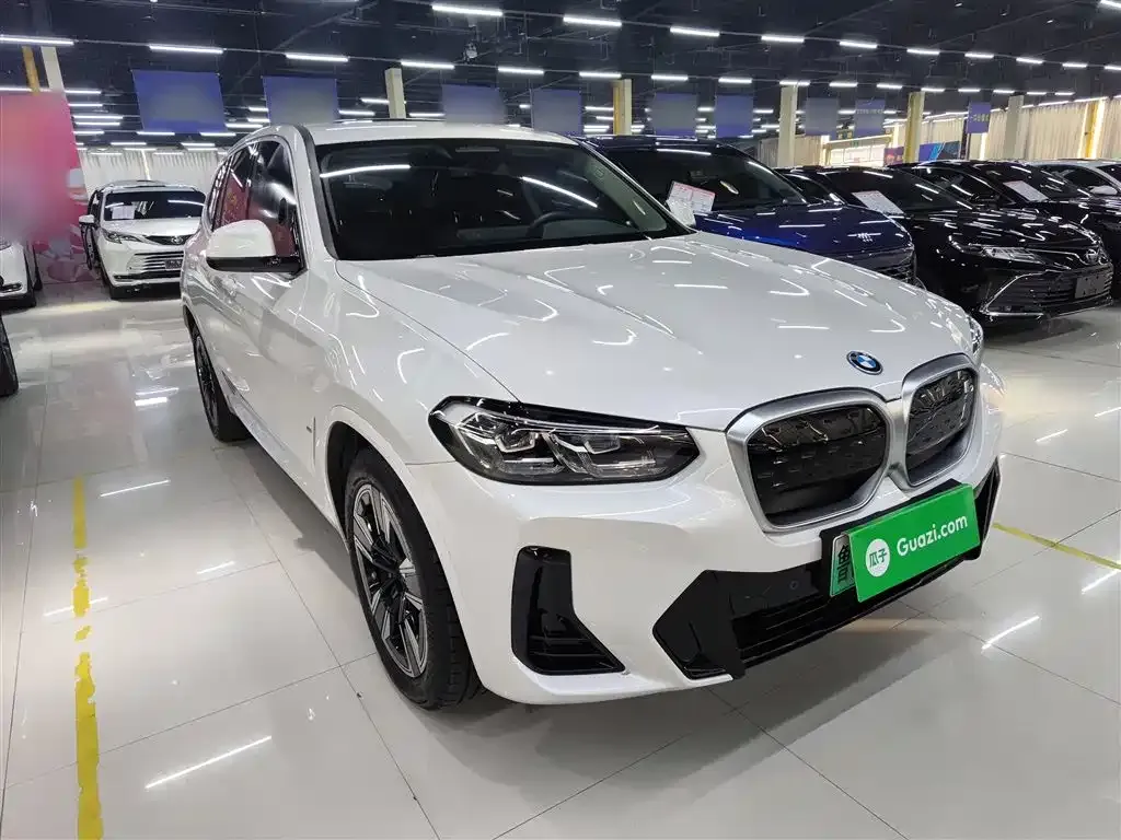 BMW iX3 2024 из CN, фото 9