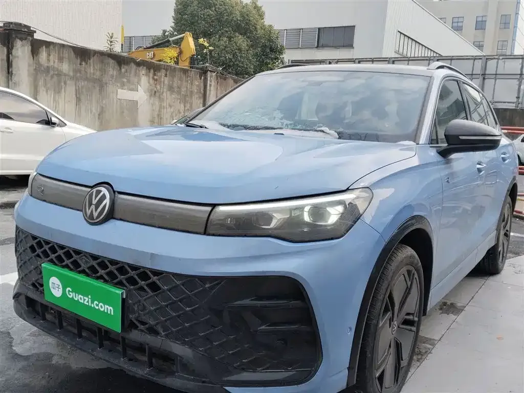 Volkswagen Tiguan L 2024 из CN, фото 3
