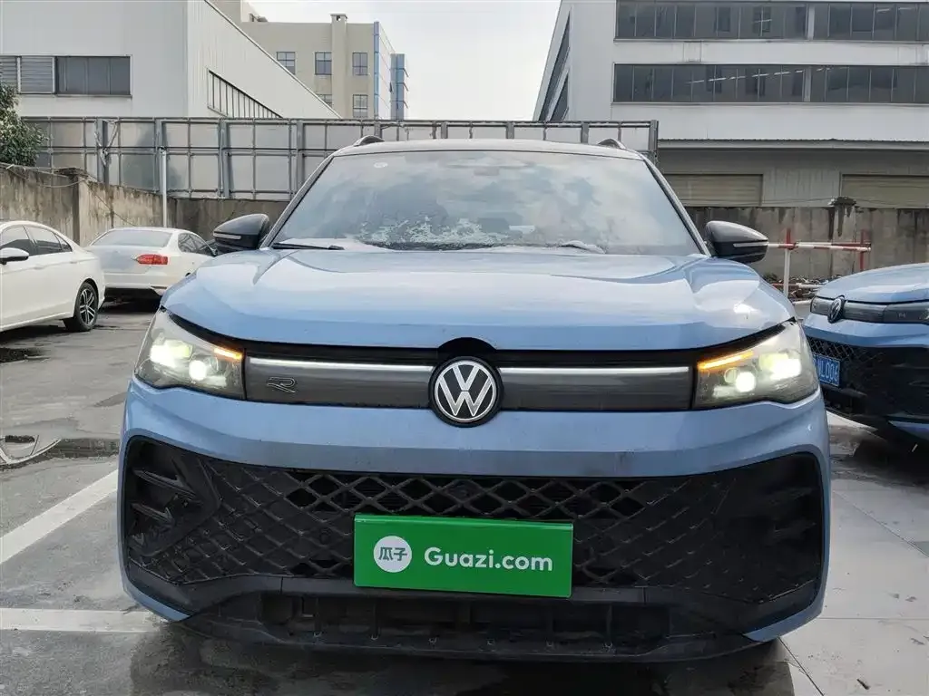 Volkswagen Tiguan L 2024 из CN, фото 10