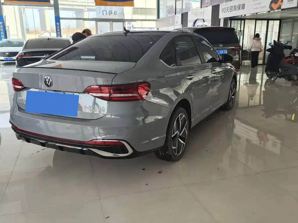 Volkswagen Lavida 2022 из CN, фото 3