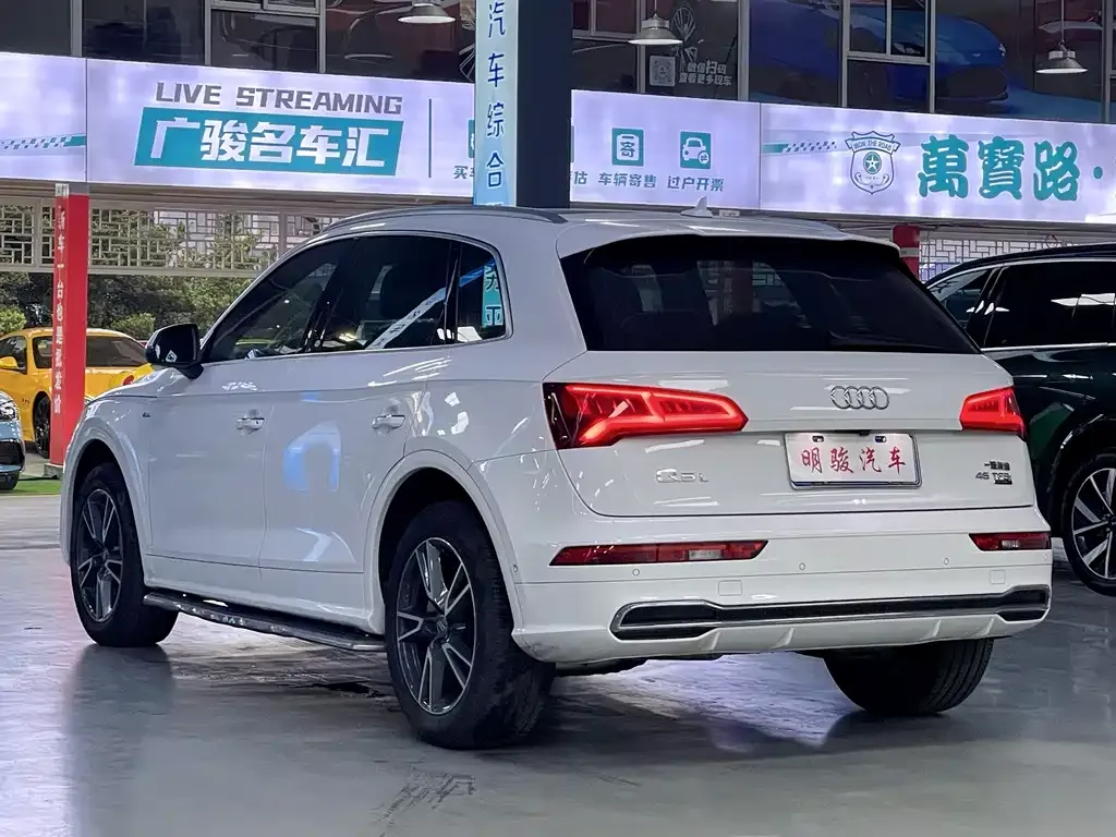 Audi Q5L 2021 из CN, фото 9