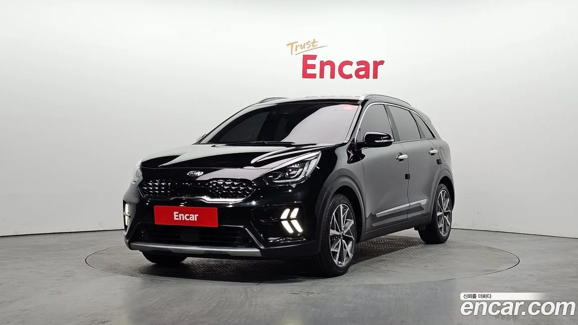 Kia Niro — фото 1