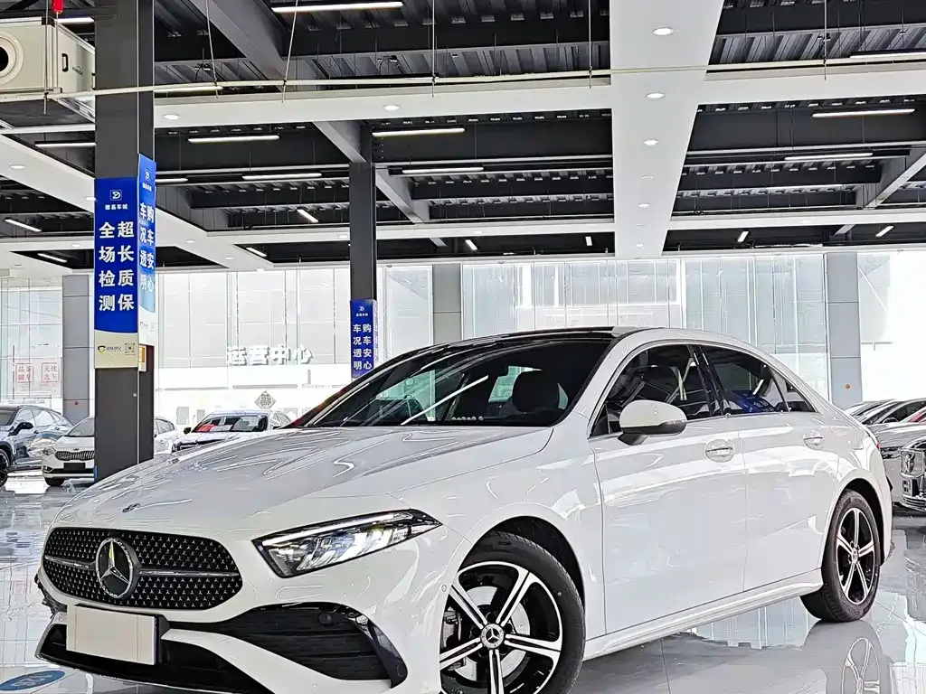 Mercedes-Benz A-Class 2024 из CN, фото 1