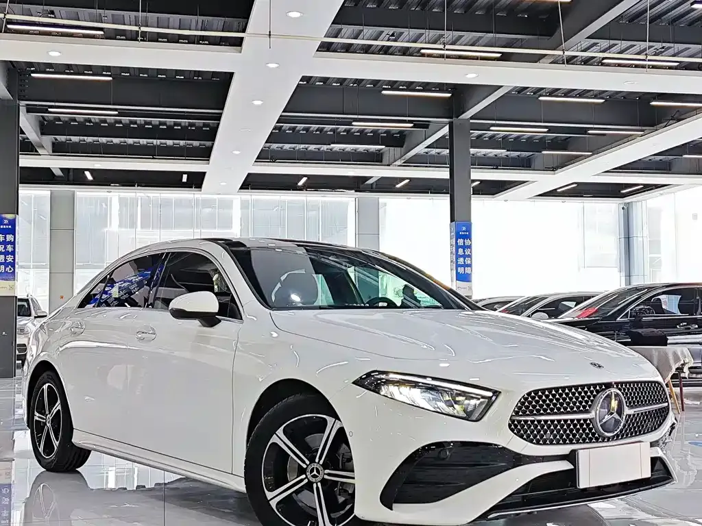 Mercedes-Benz A-Class 2024 из CN, фото 4