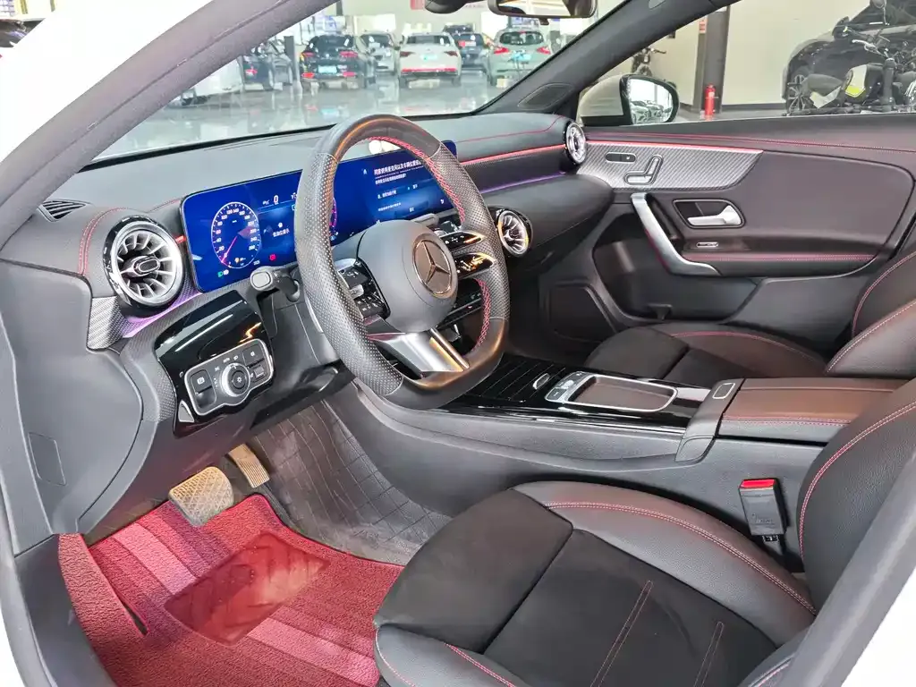 Mercedes-Benz A-Class 2024 из CN, фото 6
