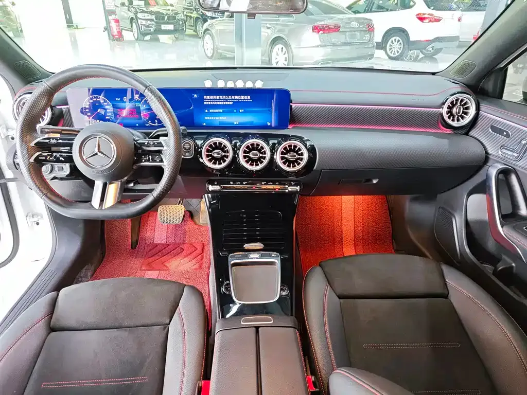Mercedes-Benz A-Class 2024 из CN, фото 7
