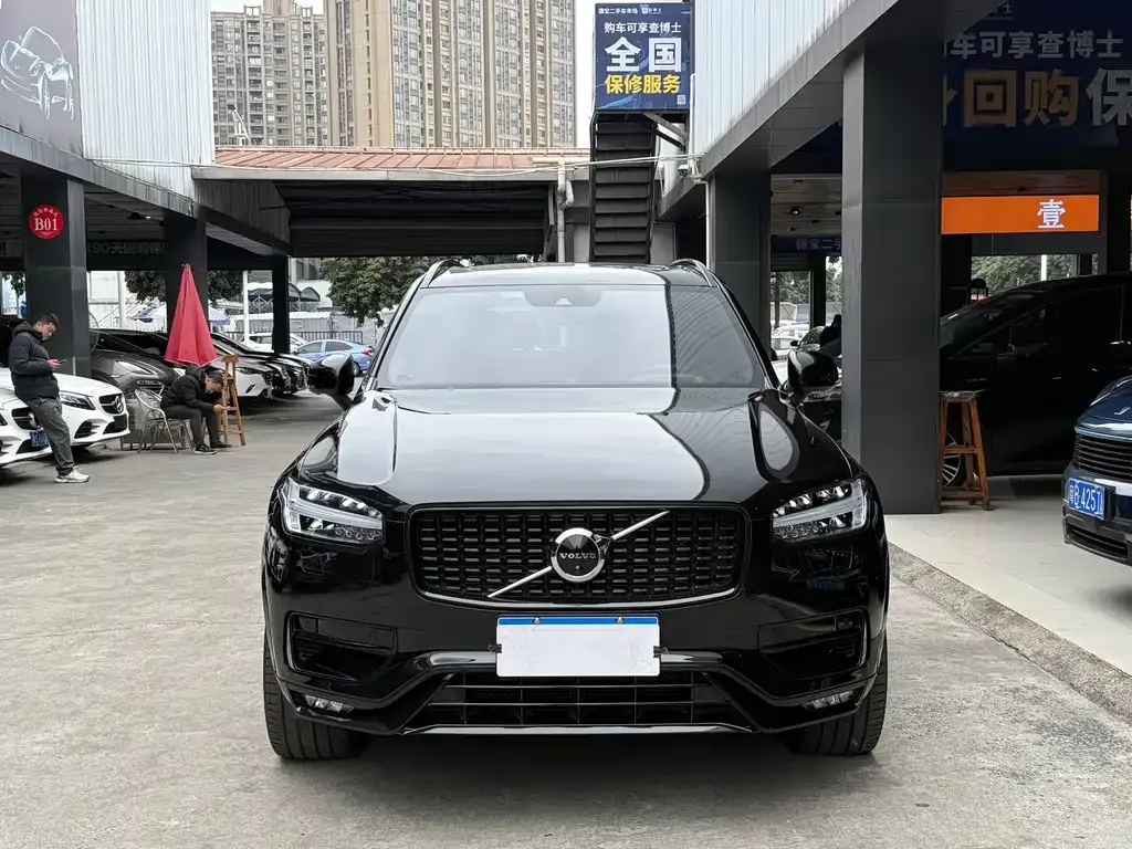 Volvo XC90 — фото 7