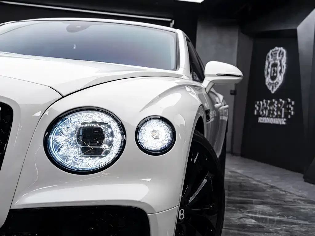 Bentley Flying Spur 2024 из CN, фото 7
