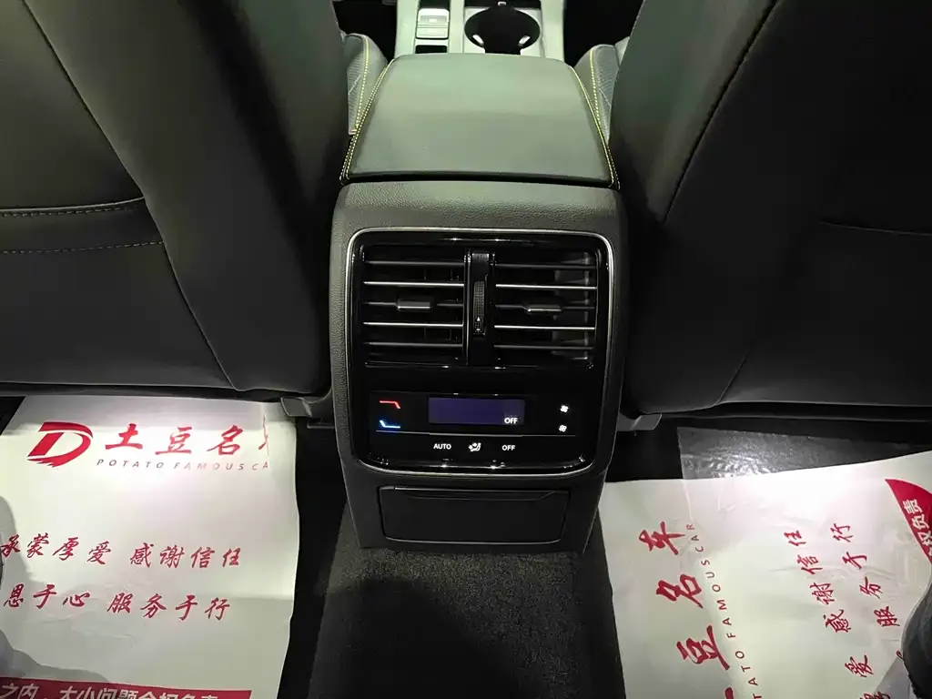 Volkswagen CC 2022 из CN, фото 2