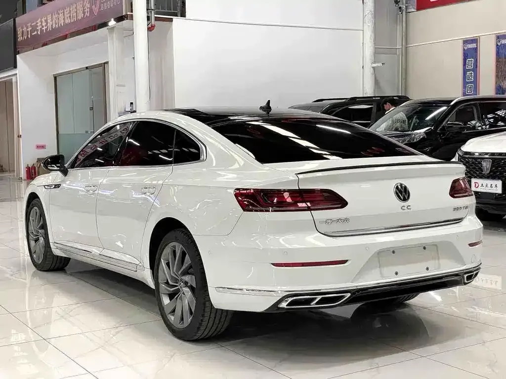 Volkswagen CC 2022 из CN, фото 6