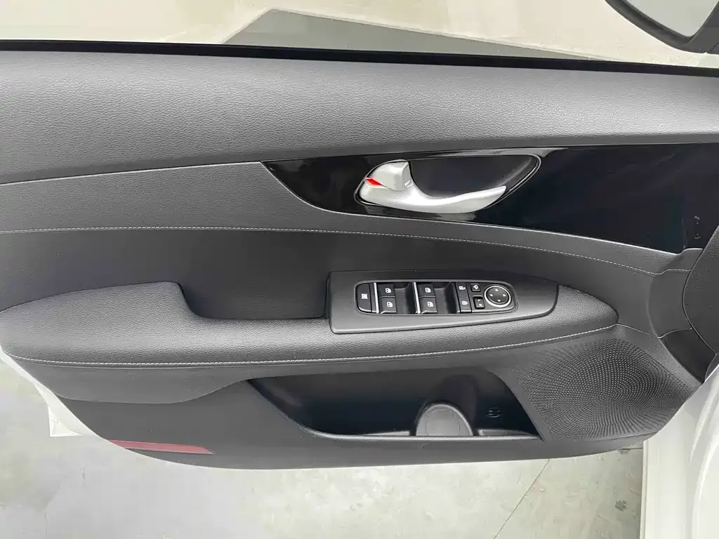 Kia K3 2022 из CN, фото 10