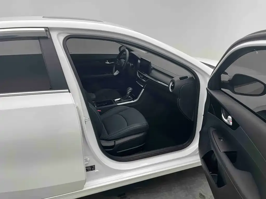 Kia K3 2022 из CN, фото 3