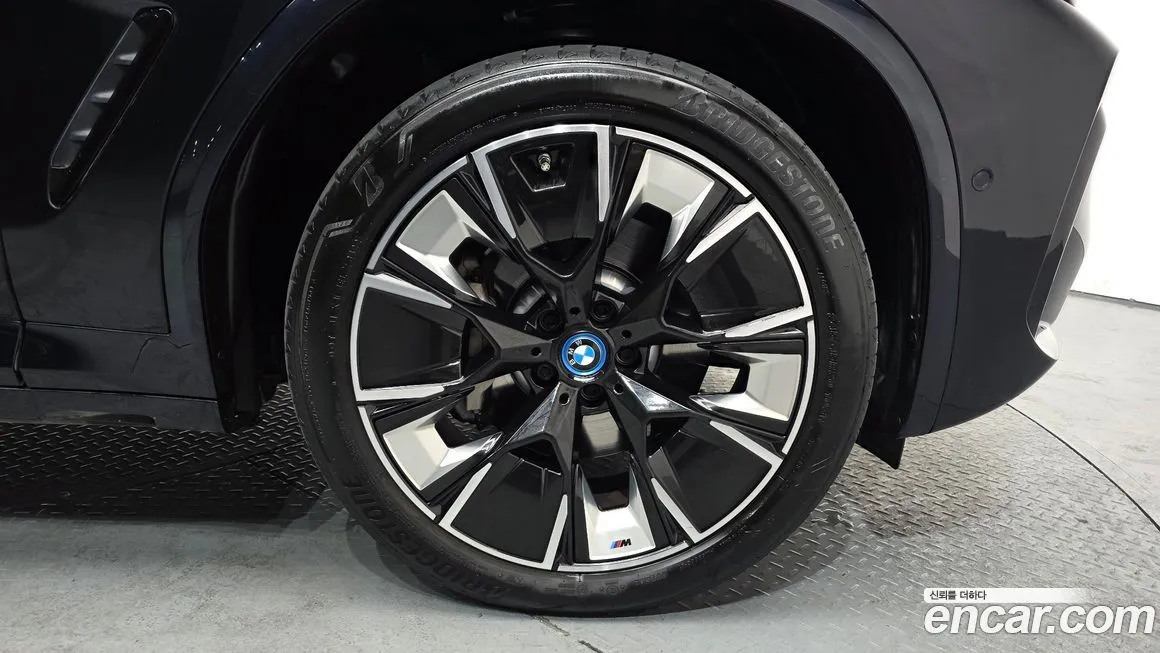 BMW iX3 2023 из KR, фото 10