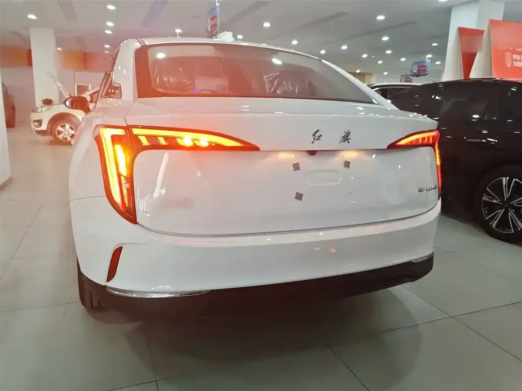 Hongqi E-QM5 2025 из CN, фото 6