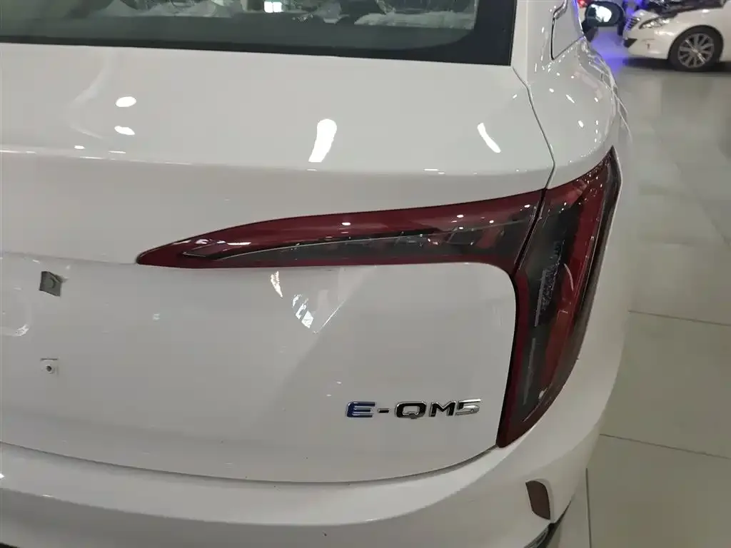 Hongqi E-QM5 2025 из CN, фото 2